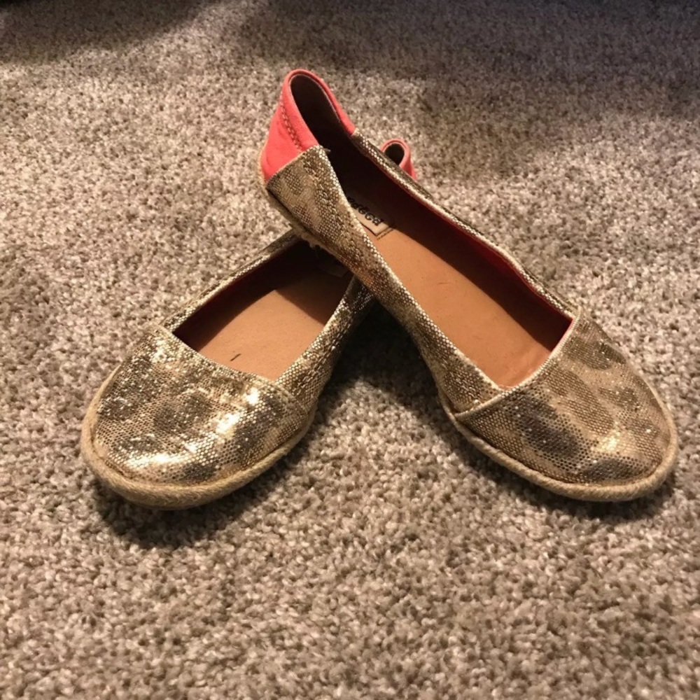 Buckle brand Not rated Flats